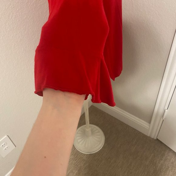 Inchanted Red 3/4 Sleeve Top - Picture 8 of 12